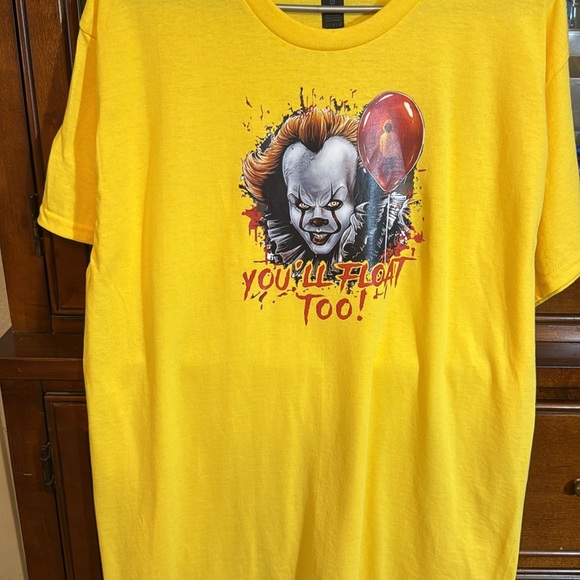 100% cotton gildan t-shirt, yellow size large can make this T-shirt - Picture 2 of 4
